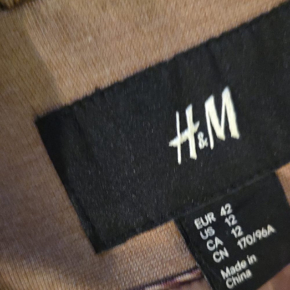 H&M Women's Tan Blazer - Picture 4 of 11